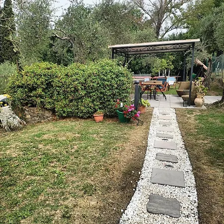 Locazione Turistica La Gesualda Appartement *